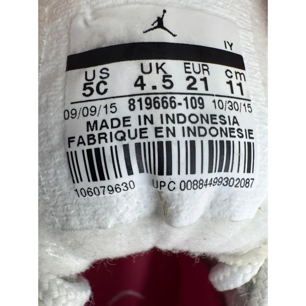 Jordan 12 Retro Toddler White Vivid Pink Sneakers 819666-109 Size 5C Mens